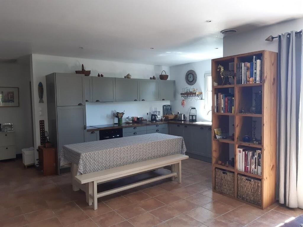 Armen Villa Vezenobres Exteriör bild