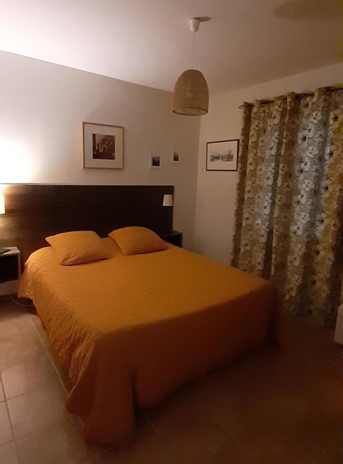 Armen Villa Vezenobres Exteriör bild